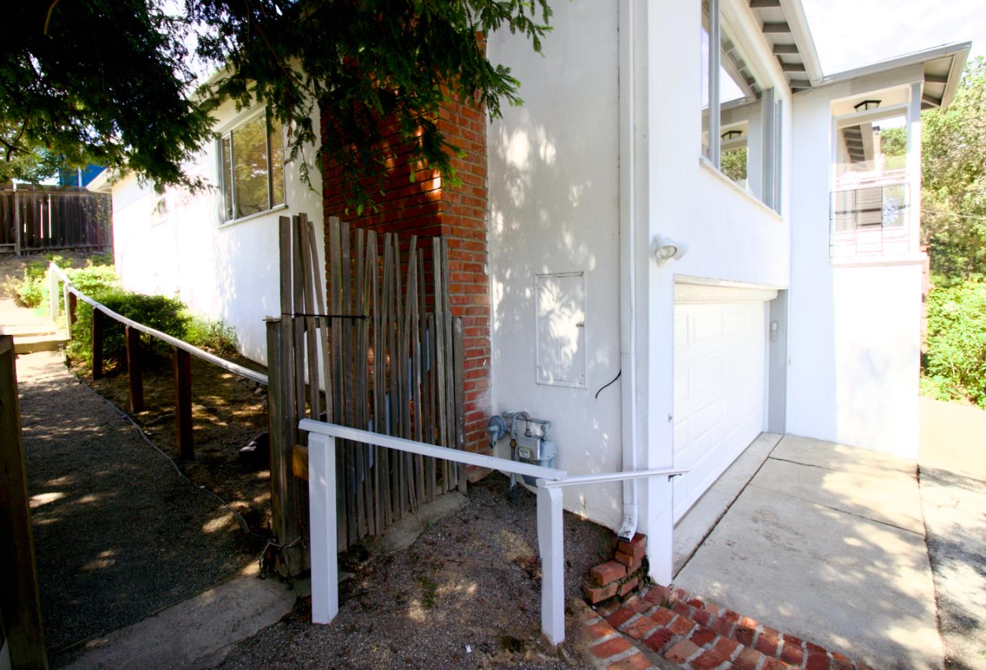 2218 Ewell Road Belmont, CA 94002 - Photo 22 of 30