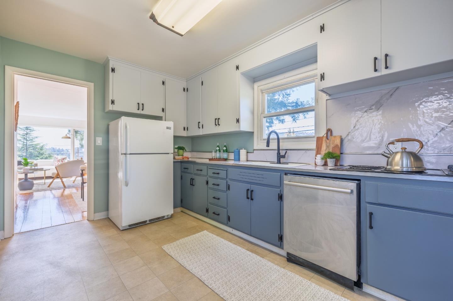 2218 Ewell Road Belmont, CA 94002 - Photo 10 of 30