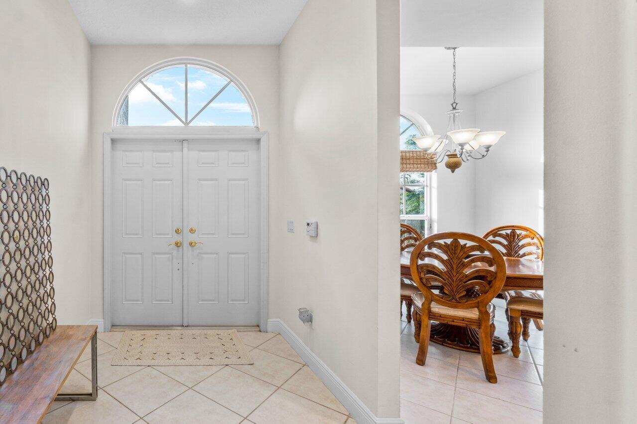 23173 Via Stel Boca Raton, FL 33433 - Photo 4 of 62 006-23173ViaStel-BocaRaton-FL-33433-SMAL