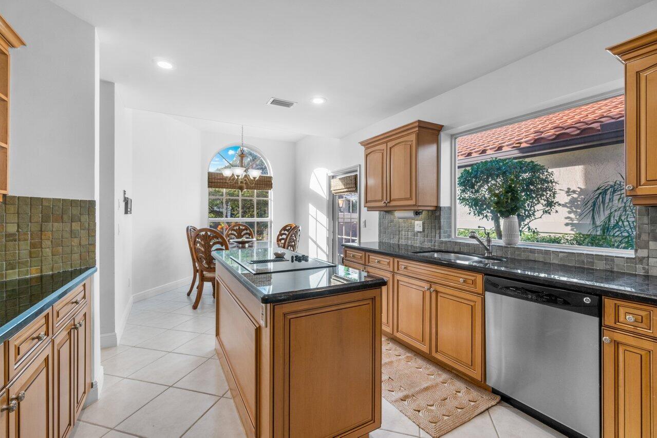 23173 Via Stel Boca Raton, FL 33433 - Photo 10 of 62 014-23173ViaStel-BocaRaton-FL-33433-SMAL