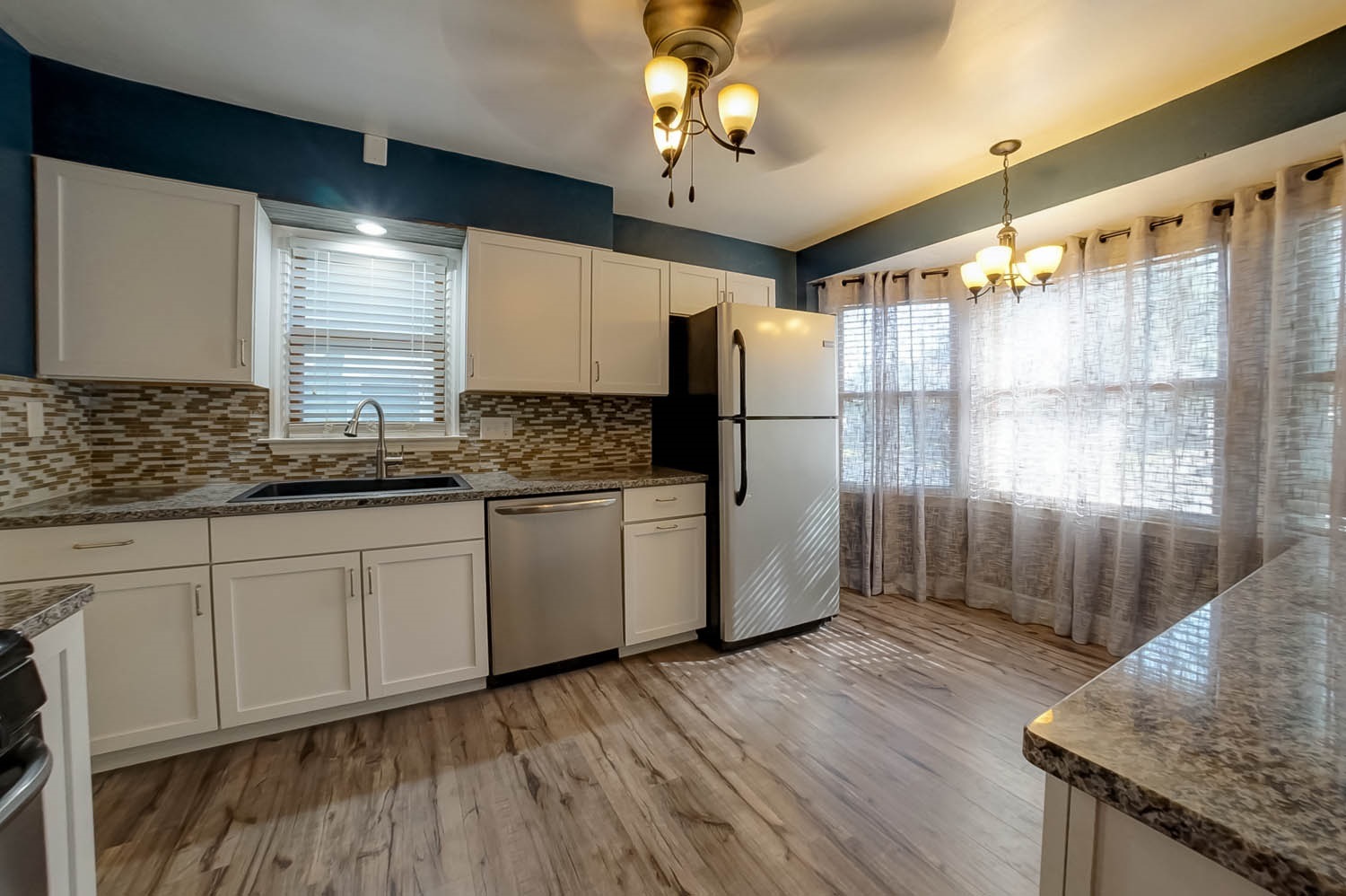 1909 South College Street Springfield, IL 62704 - Photo 3 of 42 Gallery Image 3