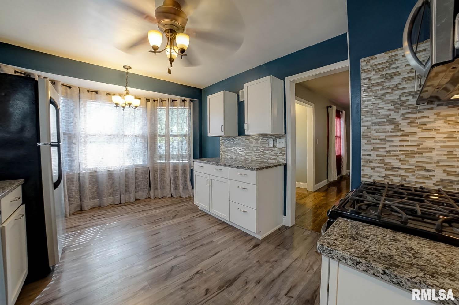 1909 South College Street Springfield, IL 62704 - Photo 8 of 42 Gallery Image 8