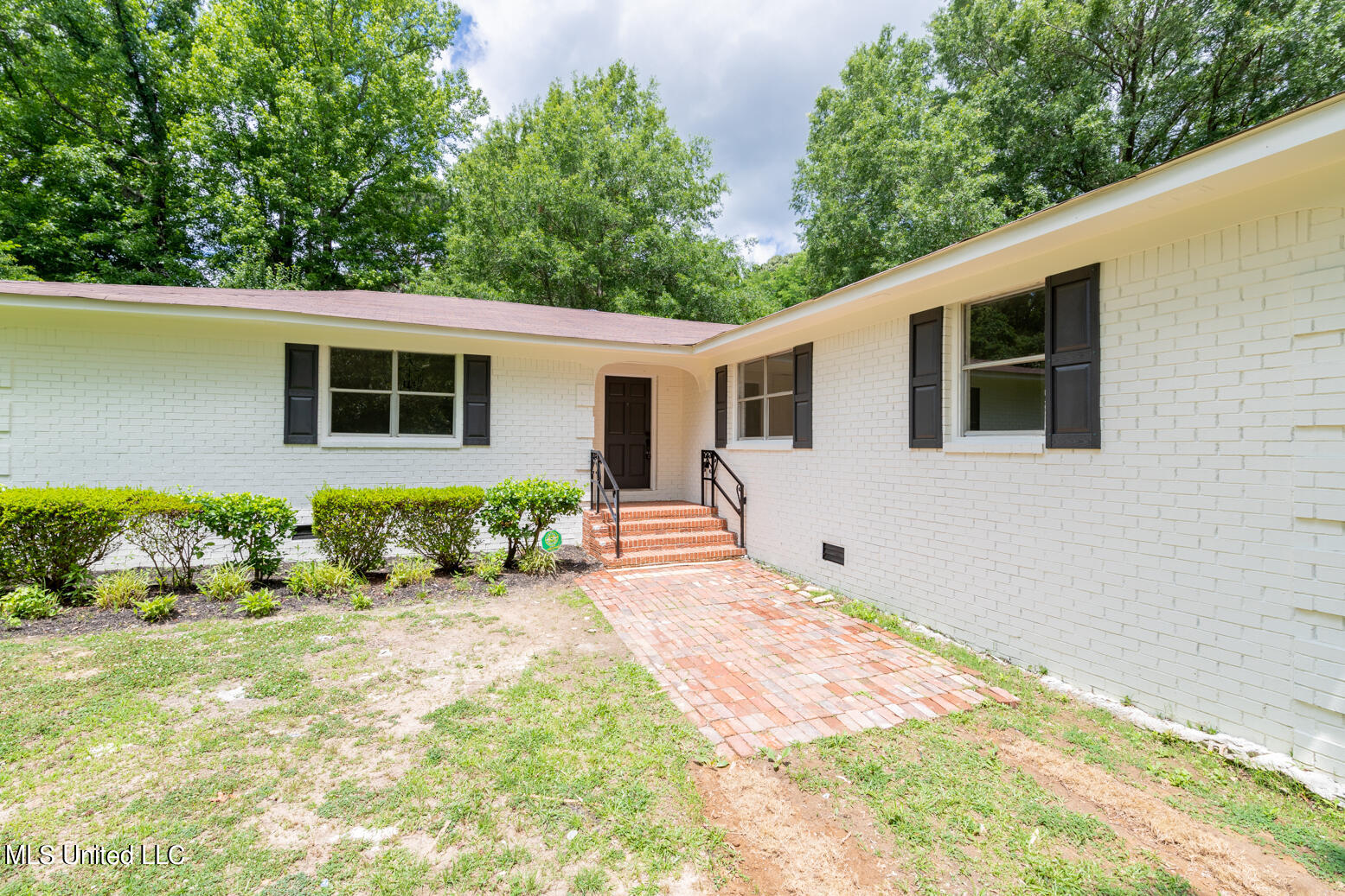 58 Tyro Road Holly Springs, MS 38635 - Photo 4 of 27 58 Tyro Rd-4