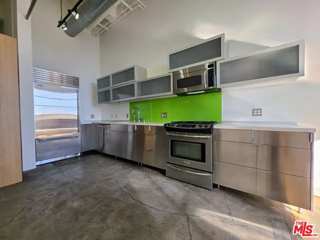$845,000 | 1850 Industrial Street, Unit 610, Los Angeles, CA 90021