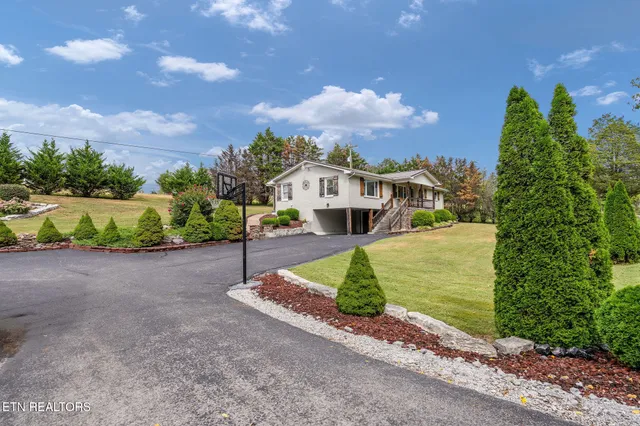 $435,000 | 880 Providence Road, Cumberland Gap, TN 37724