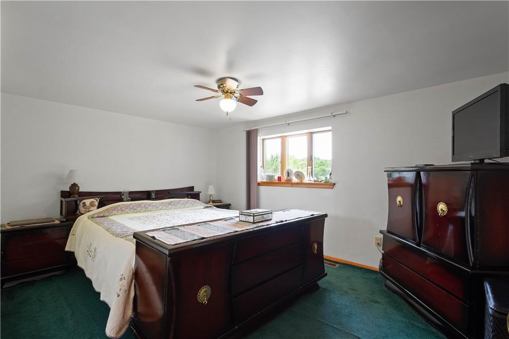 8 Leasure Way Cecil, PA 15321 - Photo 17 of 30