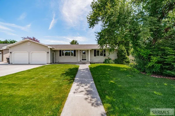$437,700 | 3075 Chaparral Drive, Idaho Falls, ID 83404