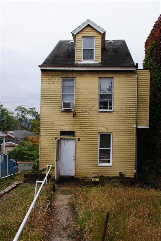 16 Ellers Street Pittsburgh, PA 15213 - Photo 17 of 19 Gallery Image 17
