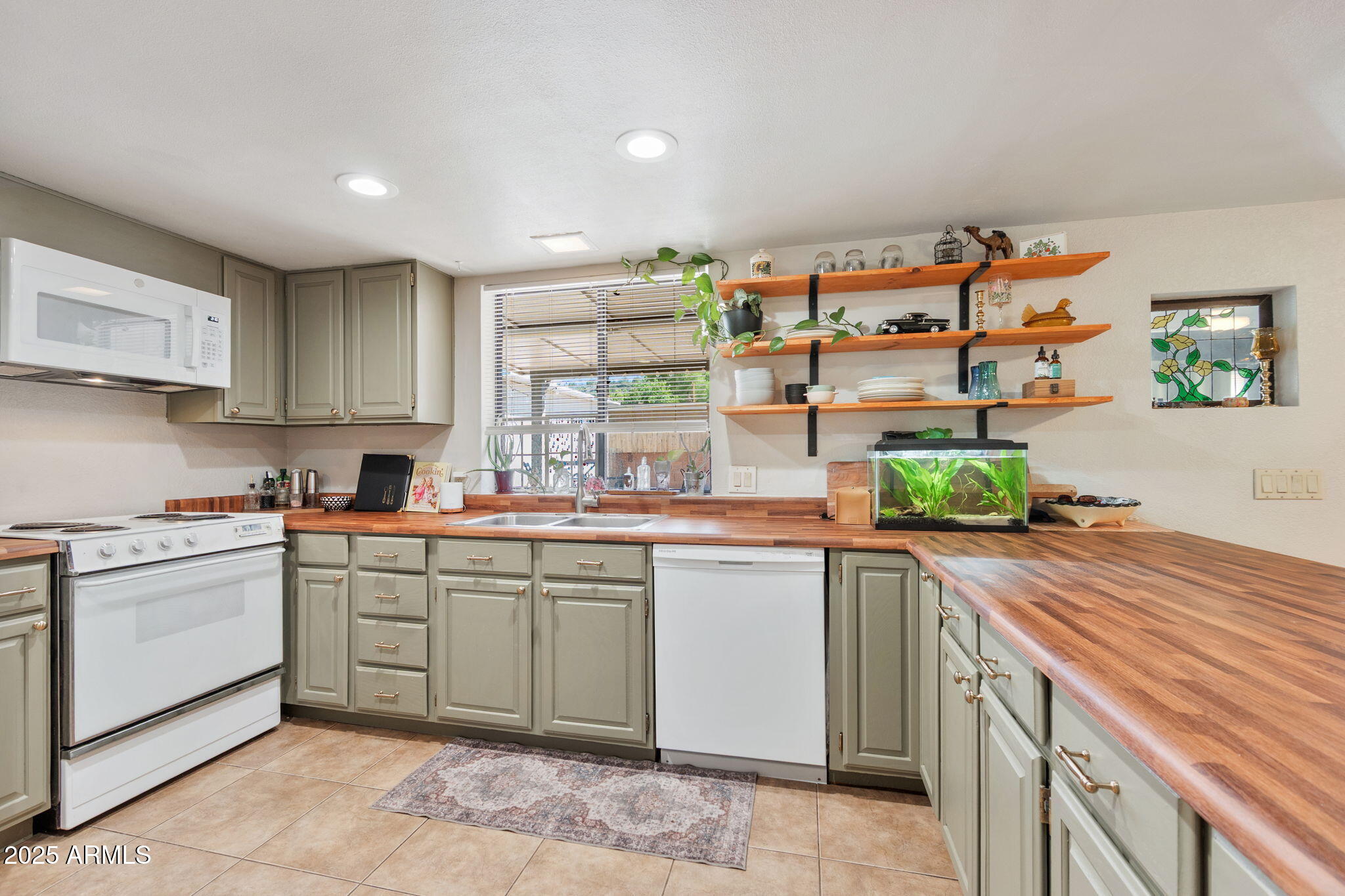 4195 East Valley Lane Rimrock, AZ 86335 - Photo 9 of 30 9-web-or-mls-4195-e-valley-ln