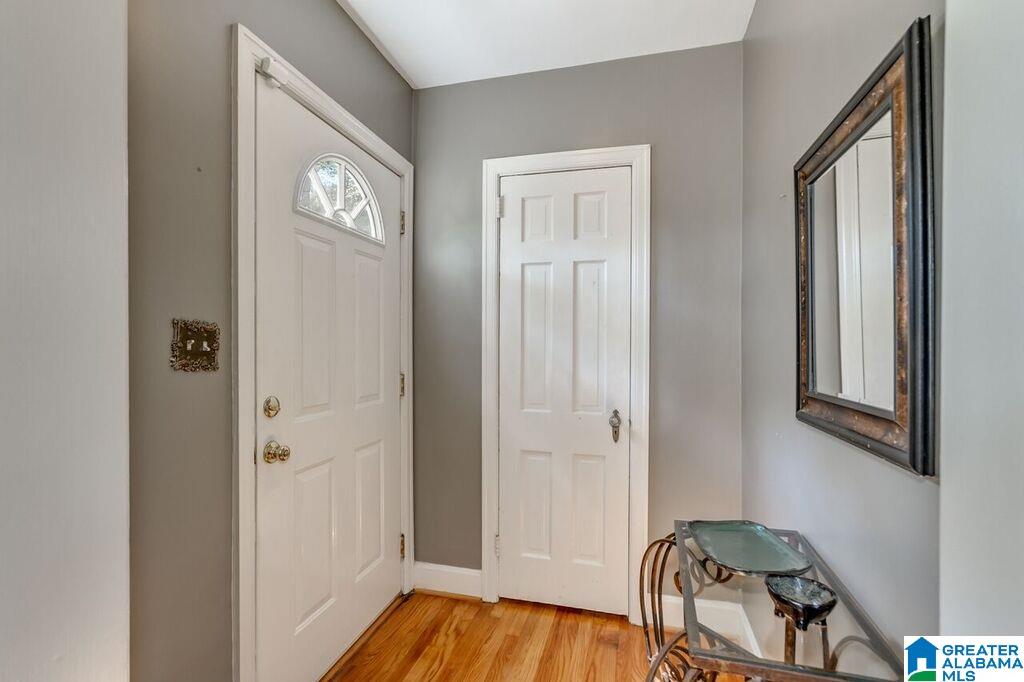 3529 Rhodes Drive Birmingham, AL 35209 - Photo 3 of 23