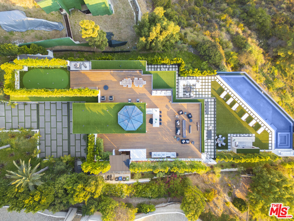 1033 Somera Road Los Angeles, CA 90077 - Photo 11 of 72
