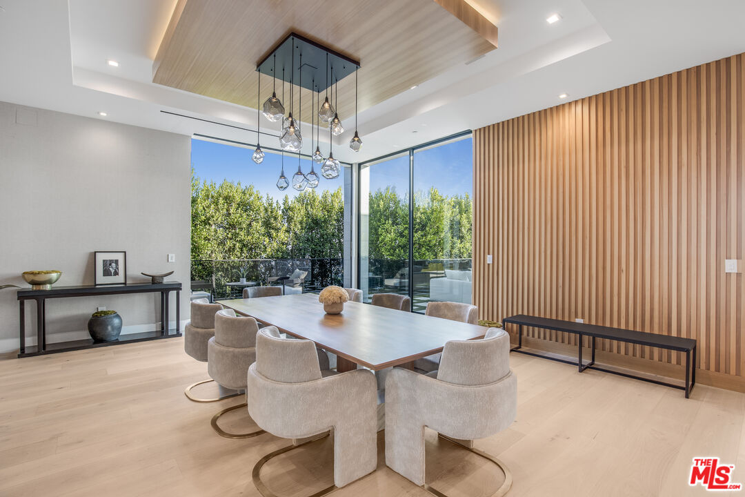 1033 Somera Road Los Angeles, CA 90077 - Photo 26 of 72