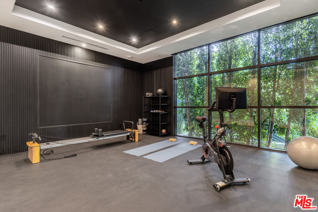 1033 Somera Road Los Angeles, CA 90077 - Photo 35 of 72 a view of a room with gym equipment