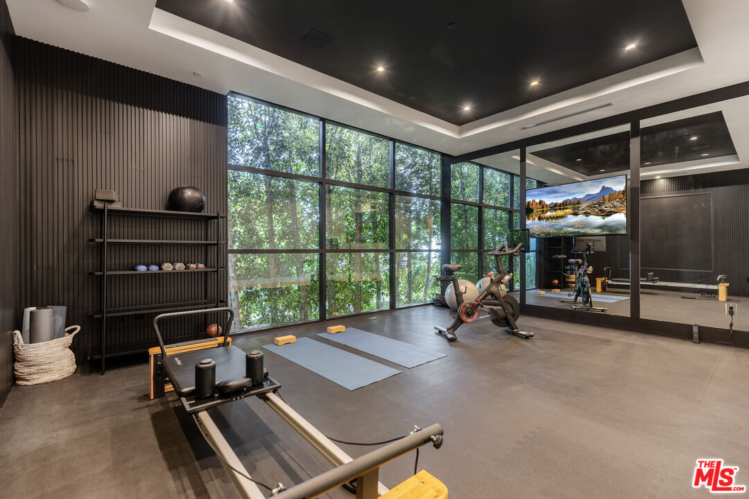 1033 Somera Road Los Angeles, CA 90077 - Photo 36 of 72 a view of a room with gym equipment