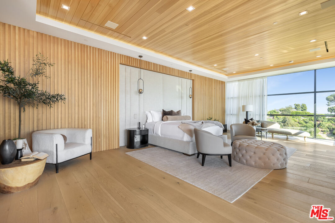 1033 Somera Road Los Angeles, CA 90077 - Photo 37 of 72