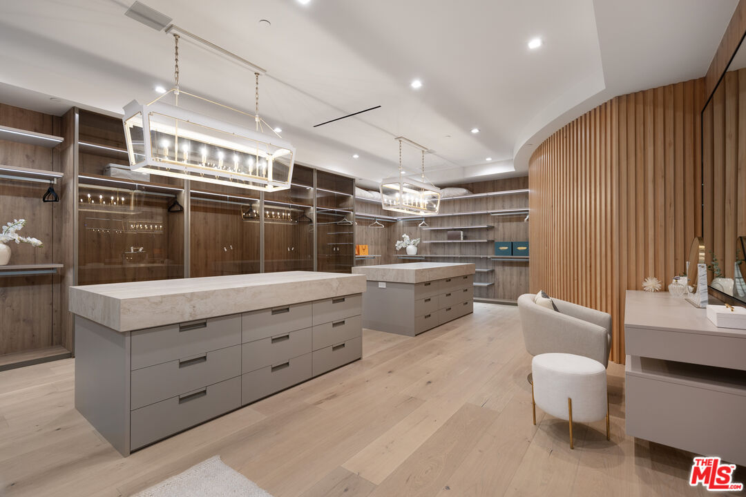 1033 Somera Road Los Angeles, CA 90077 - Photo 47 of 72