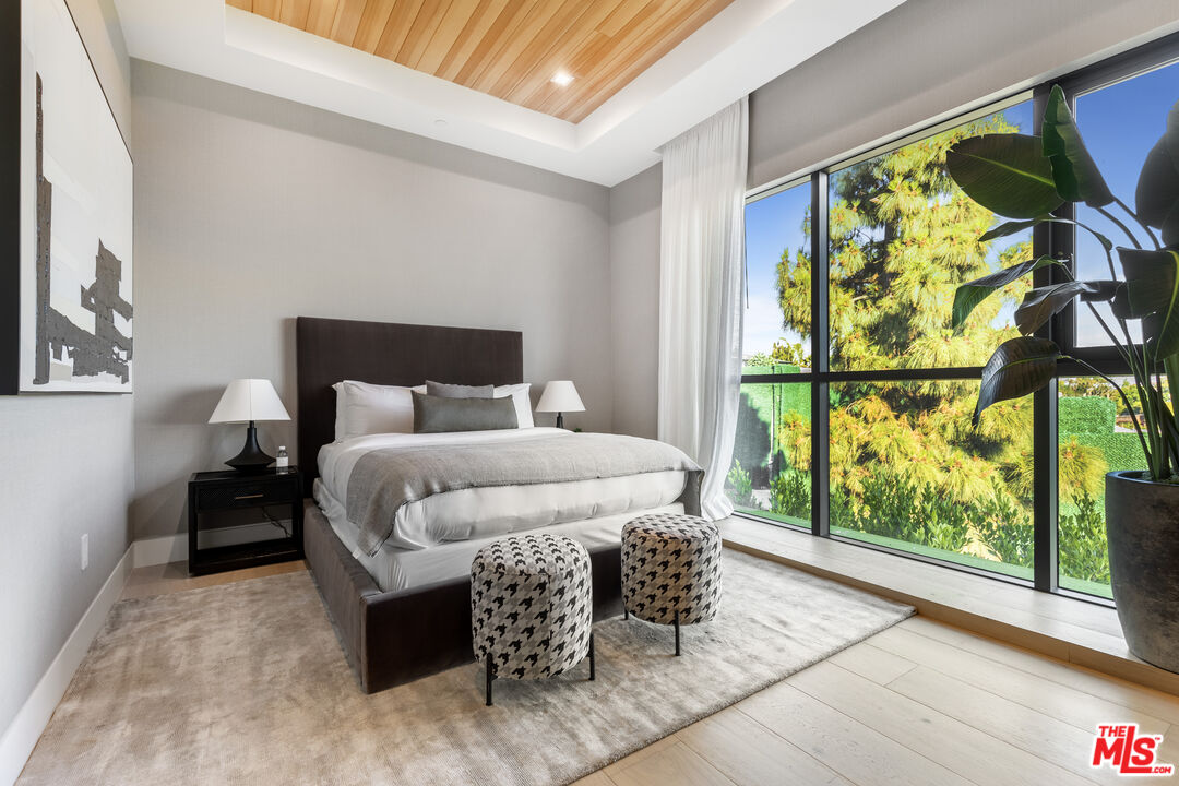 1033 Somera Road Los Angeles, CA 90077 - Photo 51 of 72