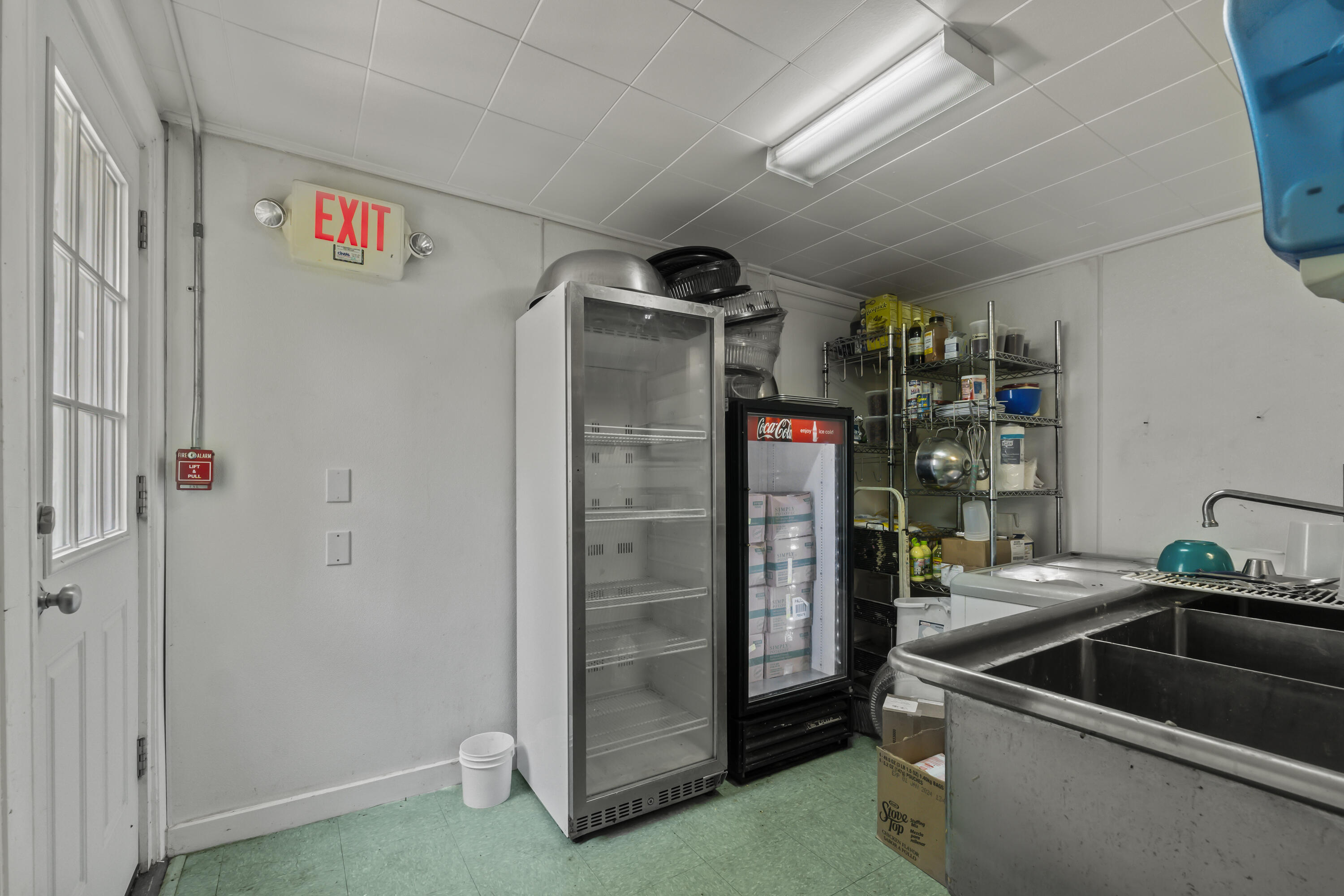 369 Main Street, Unit 2 Ogunquit, ME 03907 - Photo 14 of 22 369 Main #2