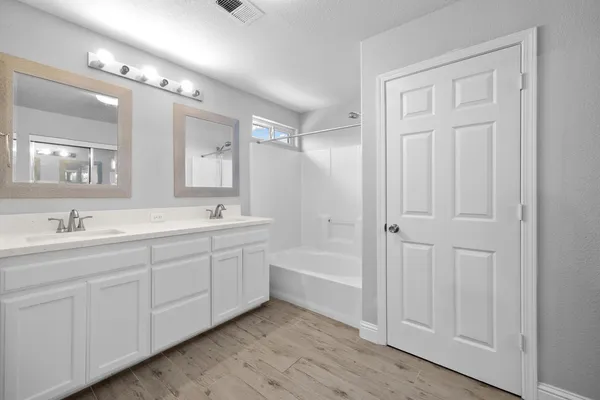 $665,000 | 2720 San Jose Avenue, Clovis, CA 93611