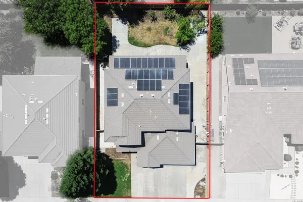 $665,000 | 2720 San Jose Avenue, Clovis, CA 93611