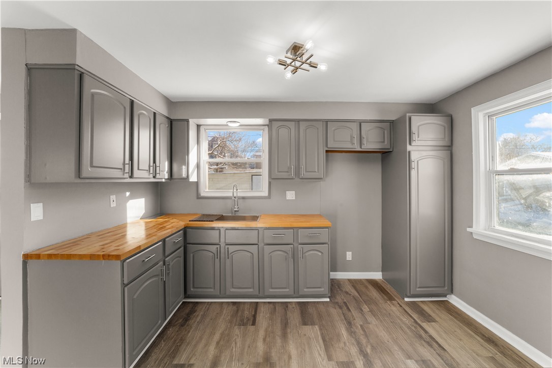 3617 Ludgate Road Cleveland, OH 44120 - Photo 13 of 32