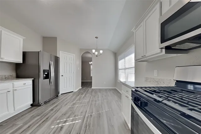 $2,300 | 22003 Avonglen Lane, Spring, TX 77389