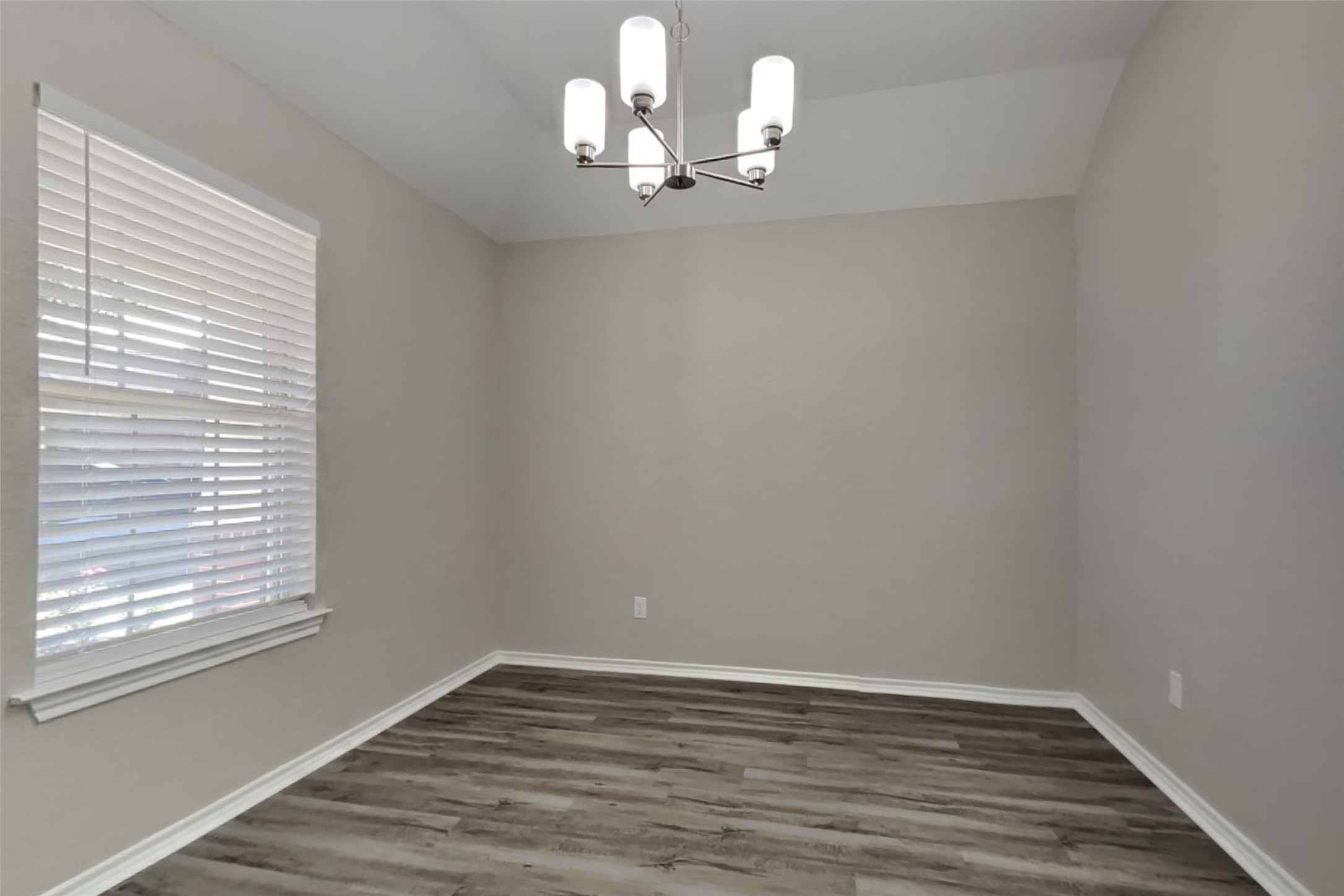 22003 Avonglen Lane Spring, TX 77389 - Photo 8 of 19