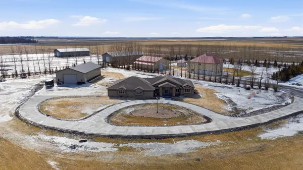 $1,150,000 | 16496 42nd Street Southeast, Mapleton, ND 58059