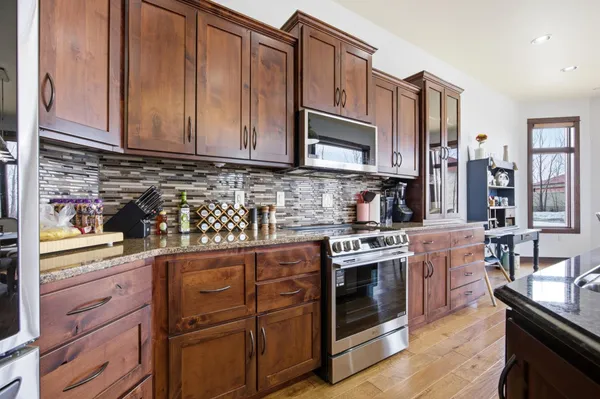 $1,150,000 | 16496 42nd Street Southeast, Mapleton, ND 58059