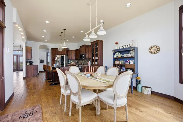 $1,150,000 | 16496 42nd Street Southeast, Mapleton, ND 58059