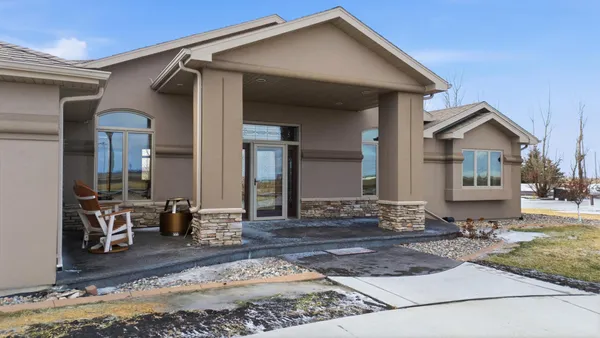 $1,150,000 | 16496 42nd Street Southeast, Mapleton, ND 58059