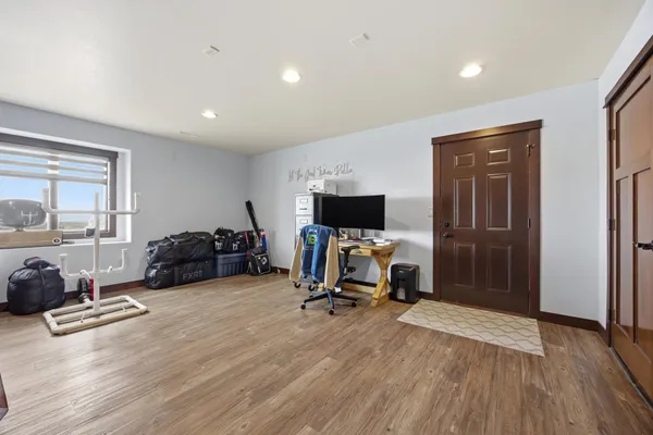 $1,150,000 | 16496 42nd Street Southeast, Mapleton, ND 58059