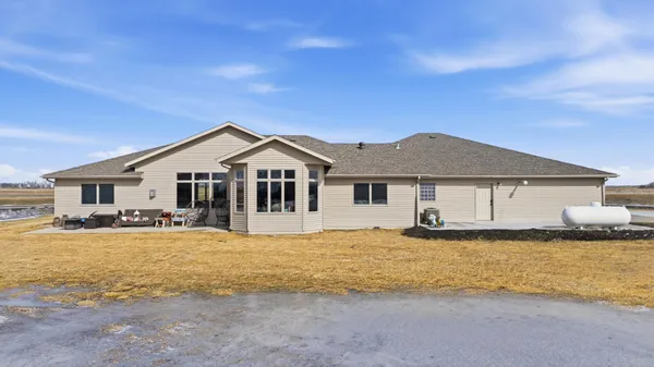$1,150,000 | 16496 42nd Street Southeast, Mapleton, ND 58059