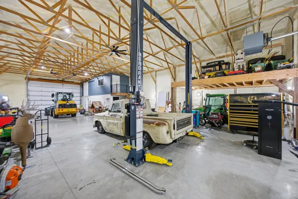 $1,150,000 | 16496 42nd Street Southeast, Mapleton, ND 58059