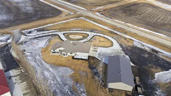 $1,150,000 | 16496 42nd Street Southeast, Mapleton, ND 58059