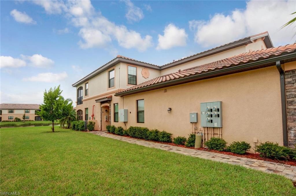 9126 Napoli Court, Unit 101 Naples, FL 34113 - Photo 3 of 32