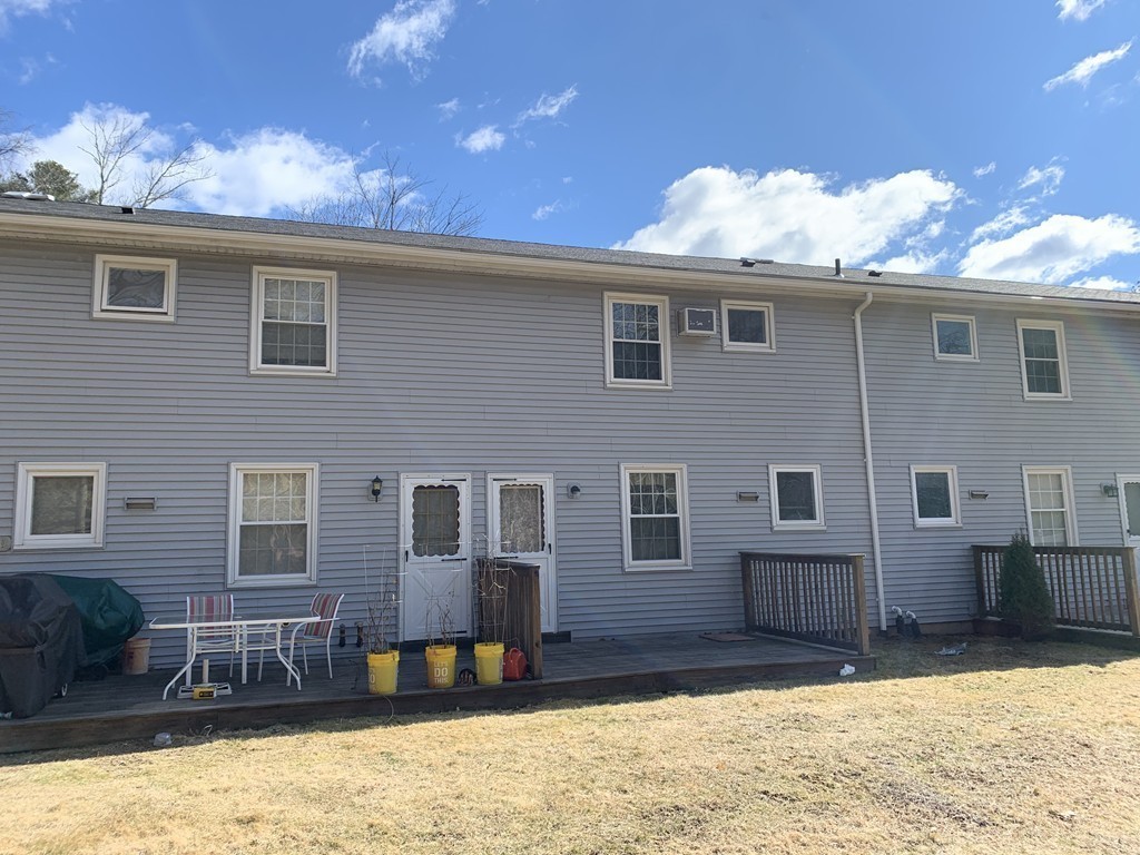 5 Fairview Park Road, Unit 9 Sturbridge, MA 01566 - Photo 11 of 13 Gallery Image 11