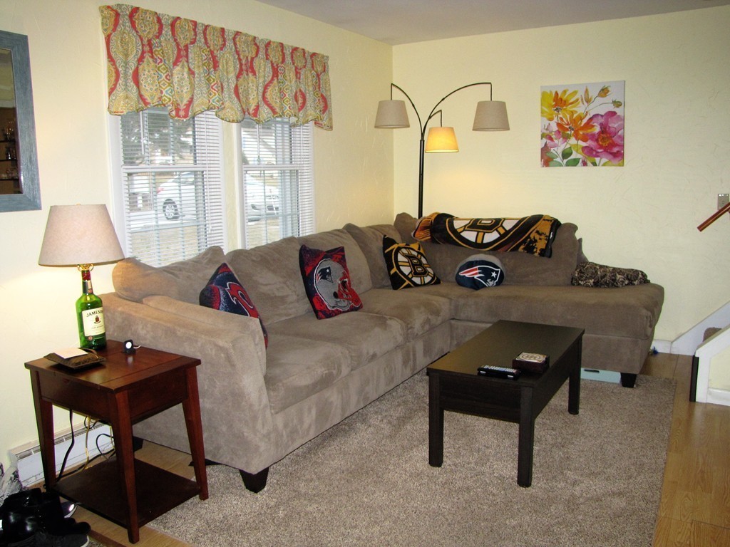 5 Fairview Park Road, Unit 9 Sturbridge, MA 01566 - Photo 3 of 13 Gallery Image 3