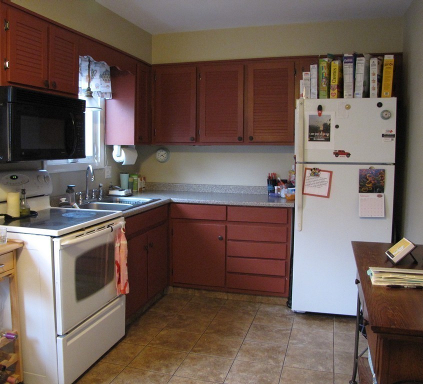 5 Fairview Park Road, Unit 9 Sturbridge, MA 01566 - Photo 4 of 13 Gallery Image 4