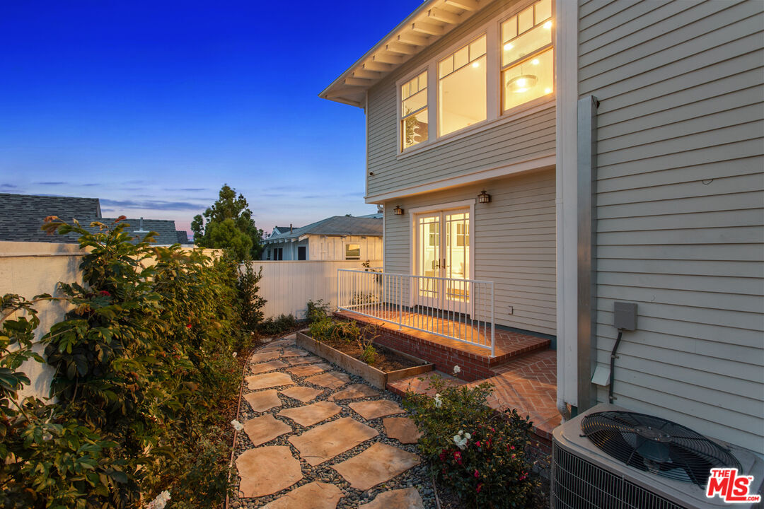 625 Diamond Street Redondo Beach, CA 90277 - Photo 40 of 42 a view of a house with a backyard