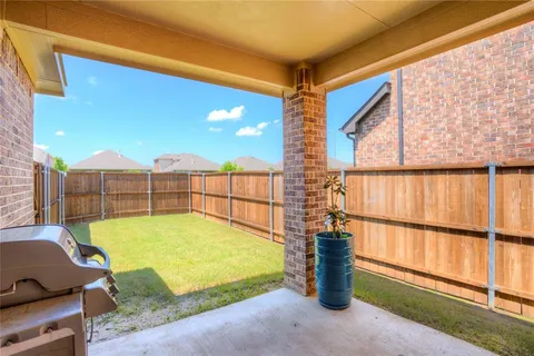 $319,000 | 1113 Milfoil Drive, Justin, TX 76247