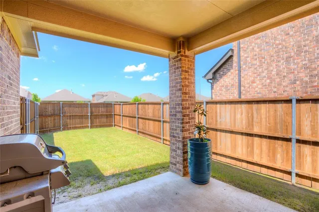 $319,000 | 1113 Milfoil Drive, Justin, TX 76247