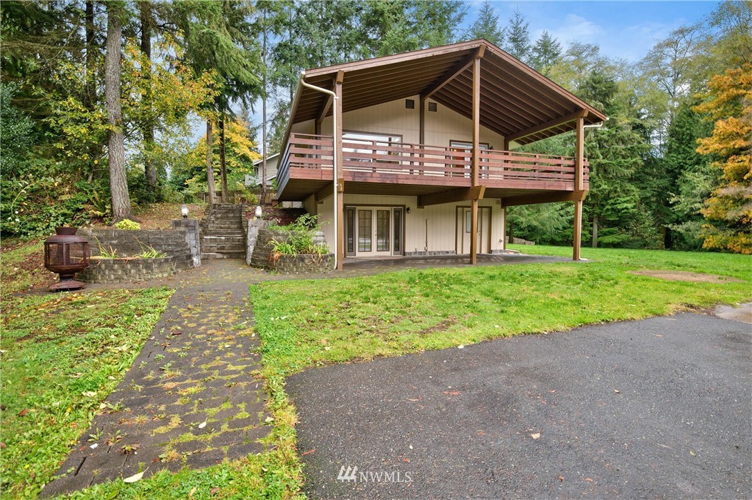9269 Phillips Road Southeast Port Orchard, WA 98367 - Photo 2 of 25 Gallery Image 2