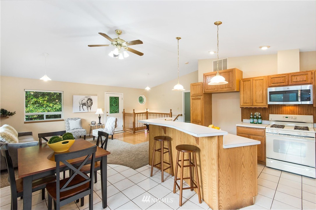 9269 Phillips Road Southeast Port Orchard, WA 98367 - Photo 6 of 25 Gallery Image 6