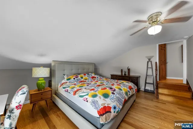 $1,350,000 | 127 Hillside Avenue, Cresskill, NJ 07626