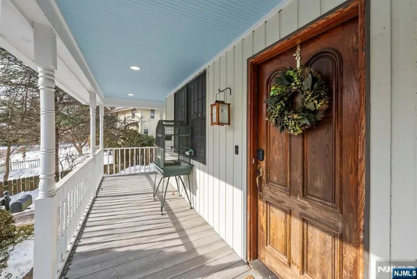 $1,350,000 | 127 Hillside Avenue, Cresskill, NJ 07626