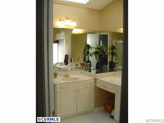 2605 Krossridge Road Chesterfield, VA 23236 - Photo 8 of 8 Other - Master bath