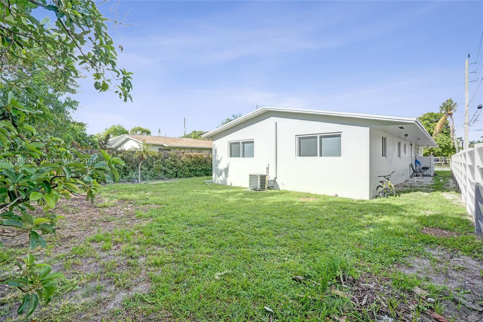 136 Northwest 6th Avenue, Unit 2 Hallandale Beach, FL 33009 - Photo 25 of 32