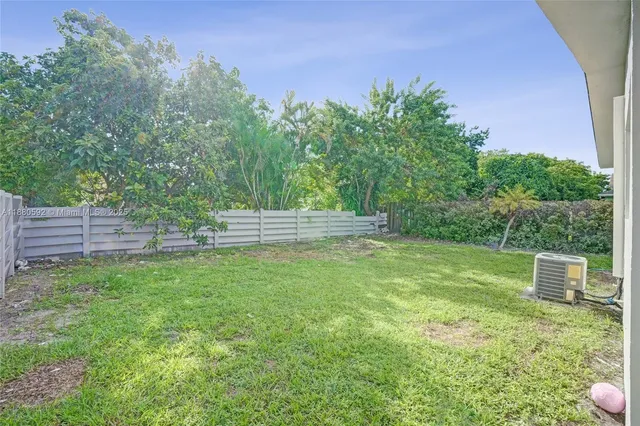 $2,550 | 136 Northwest 6th Avenue, Unit 2, Hallandale Beach, FL 33009