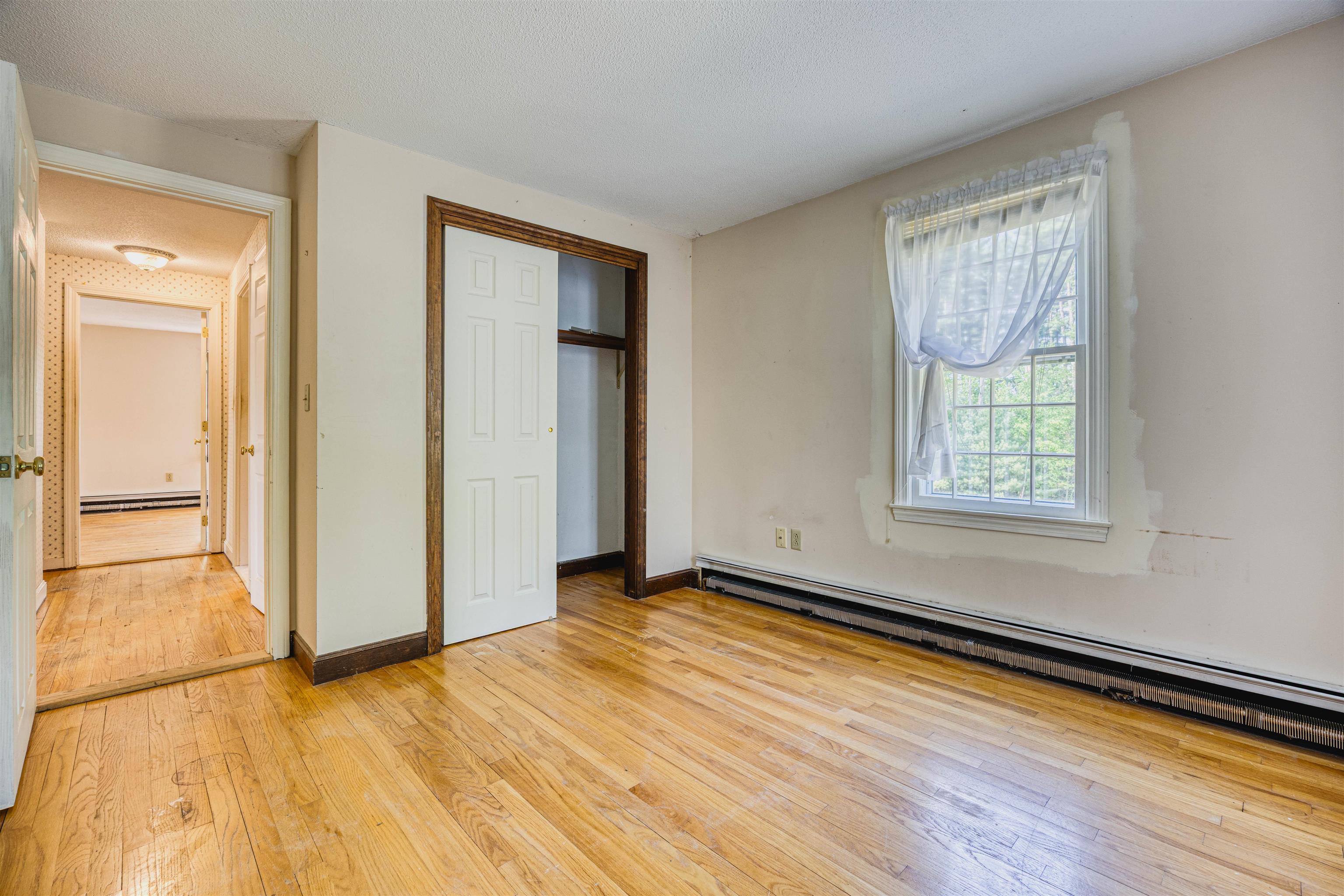 95 Gilcreast Road Londonderry, NH 03053 - Photo 23 of 42
